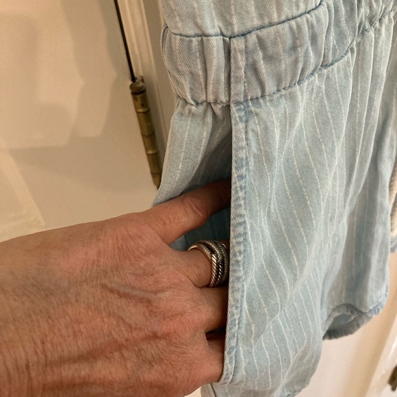 Splendid light chambray romper size small - Picture 5 of 5